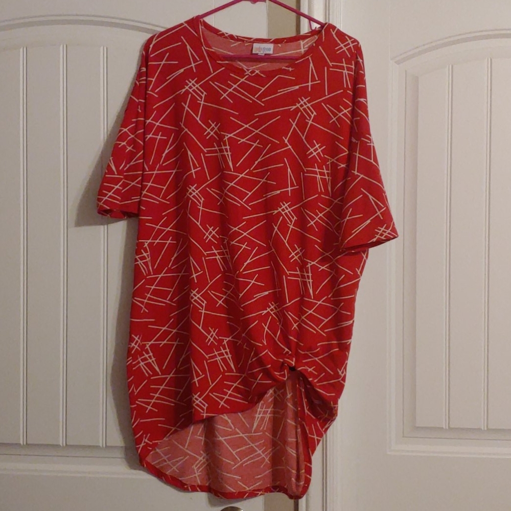 RED AND WHITE TUNIC SIZE S
